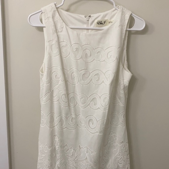 Eliza J White Sleeveless Dress